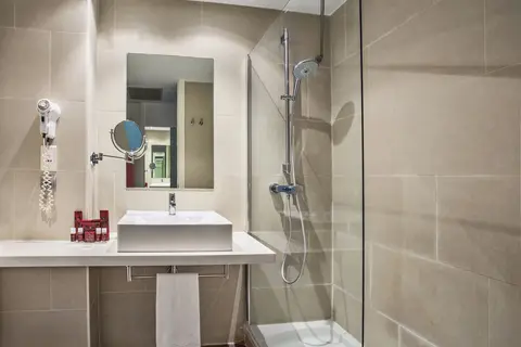 Hotel Táctica in Paterna — foto 12