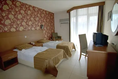 Surtel in Kusadasi — foto 9