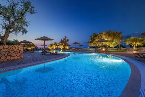 Elegance Luxury Executive Suites in Tragaki, foto 10