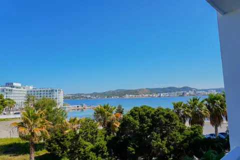 ENDLSS Beach & Discohotel in Cala de Bou, foto 21