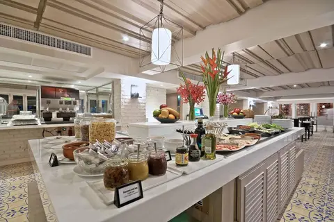 Burasari Phuket in ตำบลป่าตอง — foto 10