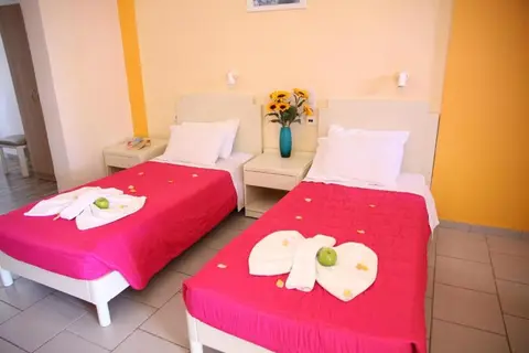 Triton Hotel in Δημοτική Ενότητα Μαλίων — foto 9