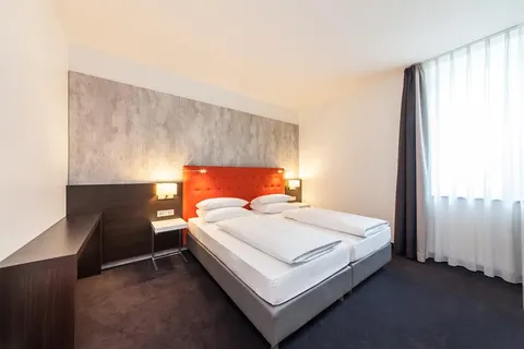 Select The Wall foto 2