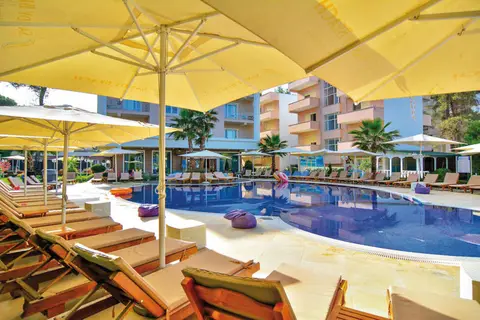 Premium Beach Hotel in Golem