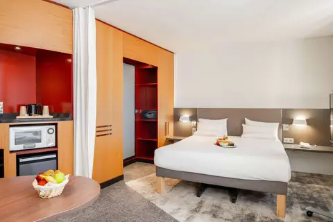 Hotel Novotel Suites Cannes Centre in Cannes