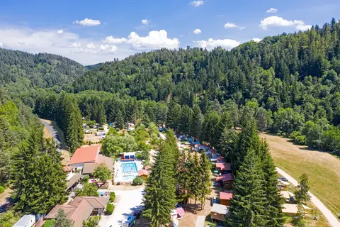 Camping De Vaubarlet in Grazac