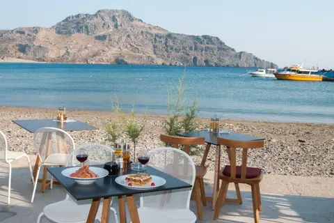 Costas & Chrysoula in Πλακιάς — foto 2