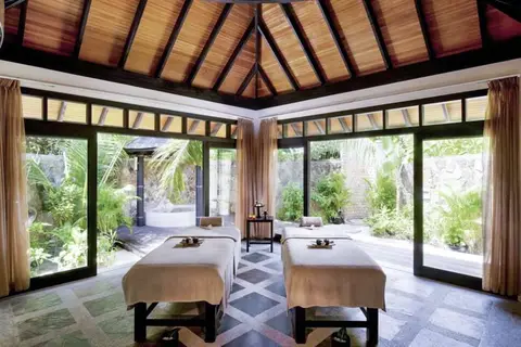 Sun Siyam Iru Fushi in Sun Siyam Iru Fushi Family Pool — foto 8