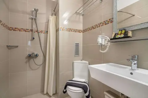 Attalos Hotel in Athene — foto 4
