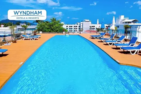 Days Inn by Wyndham Patong Beach Phuket in ตำบลป่าตอง
