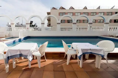 Aparthotel Vibra Lux Mar in Ibiza-Stad — foto 2