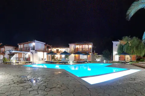 Yakinthos Garden in Άναξος — foto 24