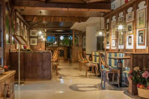 Hotel ai Pini in San Giovanni di Fassa — foto 9