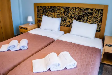 Milonas House Apartments in Διονυσίου — foto 14