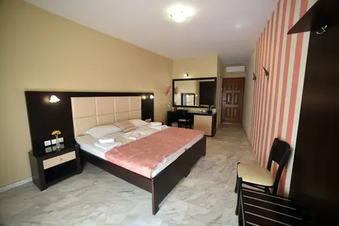 Fly & Go Sunset Hotel Lesbos in Petra Lesvos — foto 7
