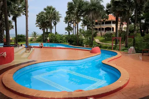 Lemon Creek Hotel Resort in Sukuta — foto 8
