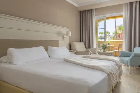 Iberostar Waves Malaga Playa in Torrox-Costa — foto 3