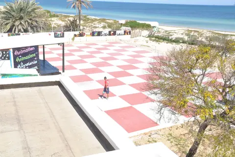 Neptunia Beach in المنستير — foto 8