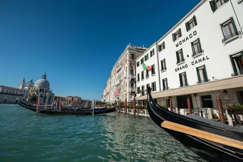 Hotel Monaco & Grand Canal in Venetië — foto 22