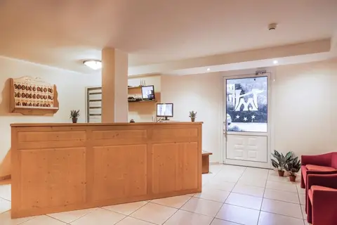 Hotel Monclassico in Commezzadura — foto 5