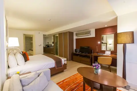 Oakwood Residence Sukhumvit 24 in Bangkok — foto 4