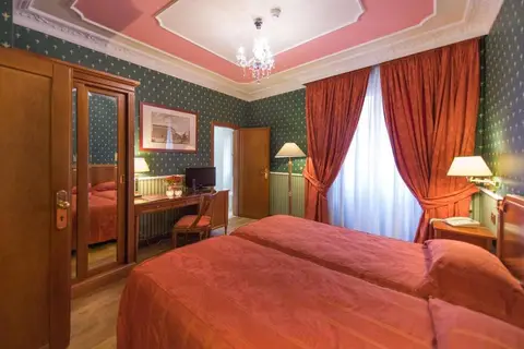 Strozzi Palace in Florence, foto 4