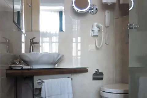 Galatahan Hotel in Fatih — foto 12