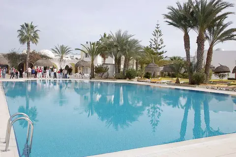 Cedriana Hotel in أولاد عمر — foto 4