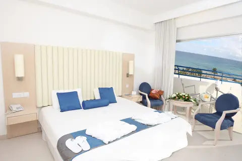 Vrissiana Beach Hotel in Παραλίμνι — foto 10