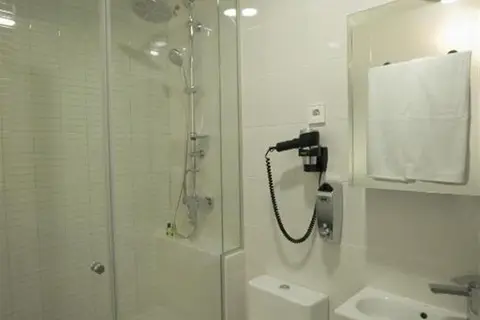 Vitium Urban Suites in Madrid — foto 19