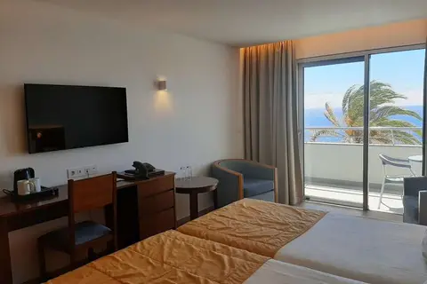 Hotel Roca Mar in Santa Cruz — foto 3