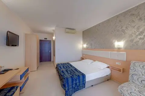 Blue Bay Hotel Sunny Beach in Несебър — foto 2