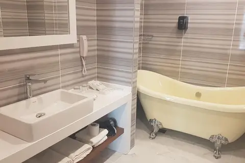 Manesol Boutique Galata in Fatih — foto 23