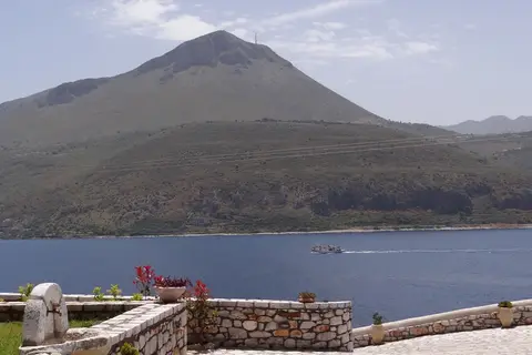 En Plo Luxury Suites in Δημοτική Ενότητα Οιτύλου — foto 25
