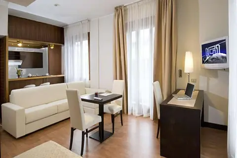 Suite Hotel Elite in Bologna — foto 5