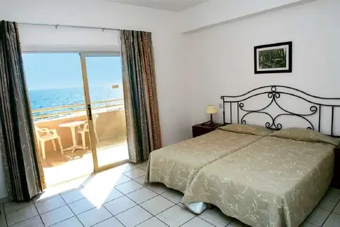 Piere Anne Beach Hotel in Ayia Napa — foto 7