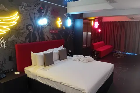 SO City Hotel in San Ġiljan — foto 29