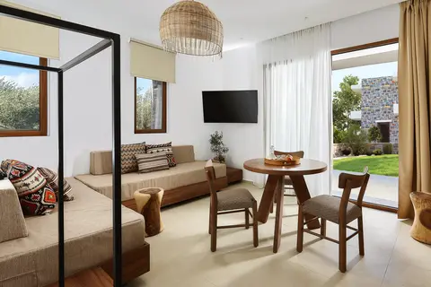 Volta Suites & Villas in Δημοτική Ενότητα Γουβών — foto 24