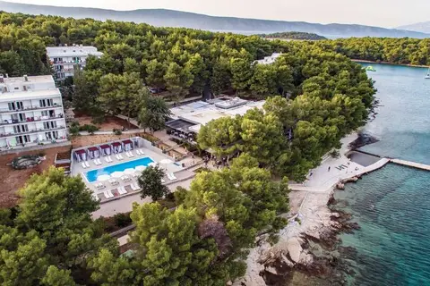 Aminess Younique Senses Resort in Jelsa — foto 10