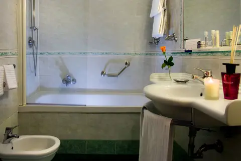 The Marcella Royal Hotel - Rooftop Garden in Rome — foto 26