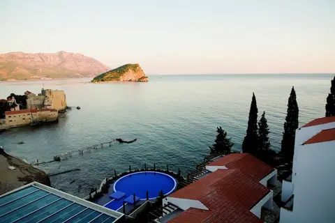 Avala Resort & Villas in Budva