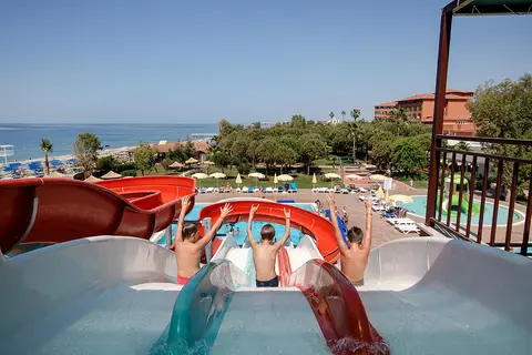 Club Turtas Beach Hotel in Alaşehir — foto 17
