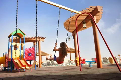 Khalidiya Palace Beach in Al Bateen — foto 24