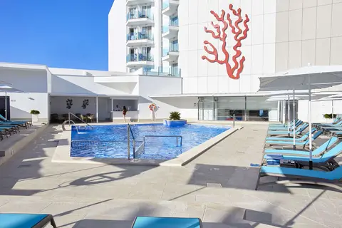 Universal Hotel Perla in S'Illot — foto 30