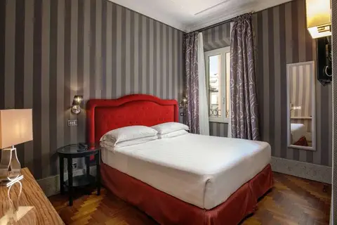 Royal Court in Rome, foto 2