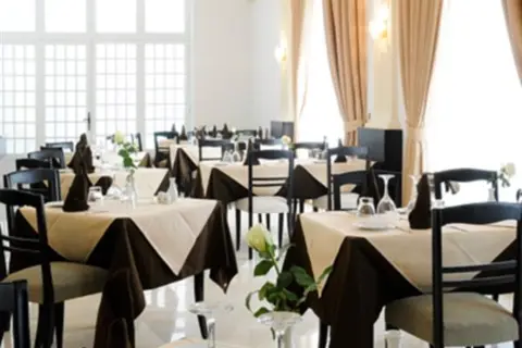 Hotel Majestic in Tunis — foto 3