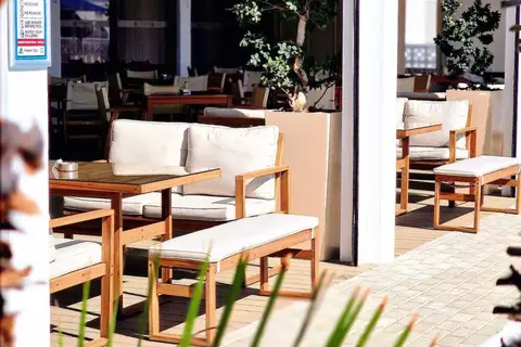 Sveltos Hotel in Oroklini — foto 7