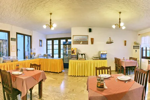 Hotel Pela in Skala Kalloni — foto 6