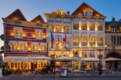 Grand Hotel De Draak foto 1