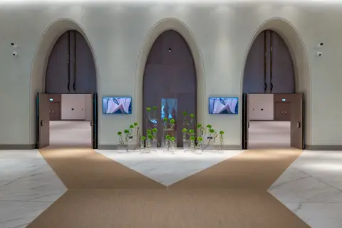 Erth Abu Dhabi in Abu Dhabi — foto 11